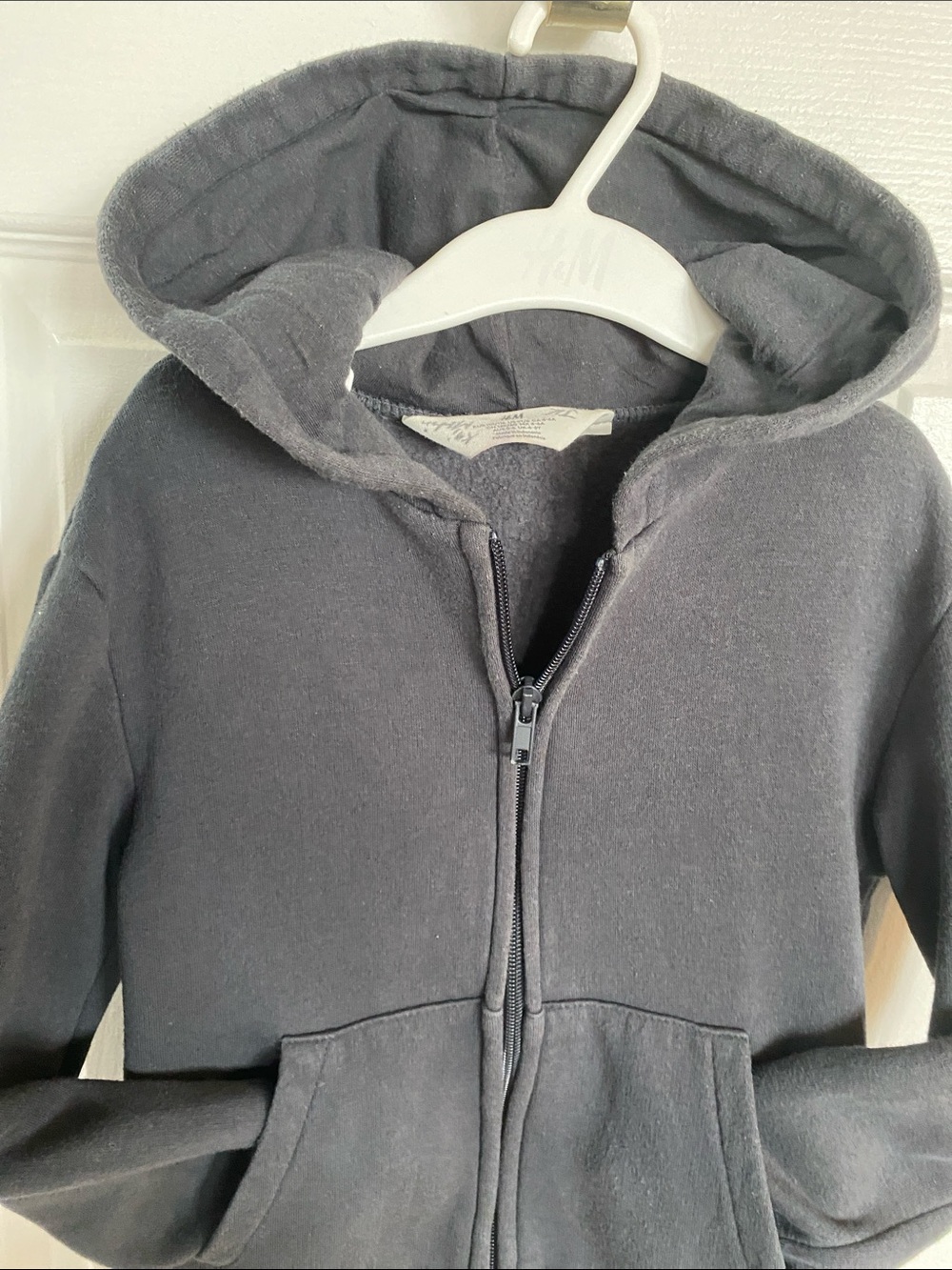 H&M Kids Classic Zip-Up Hoodie - Charcoal Grey - Size 5T/6 (EUC) - Picture 4 of 12
